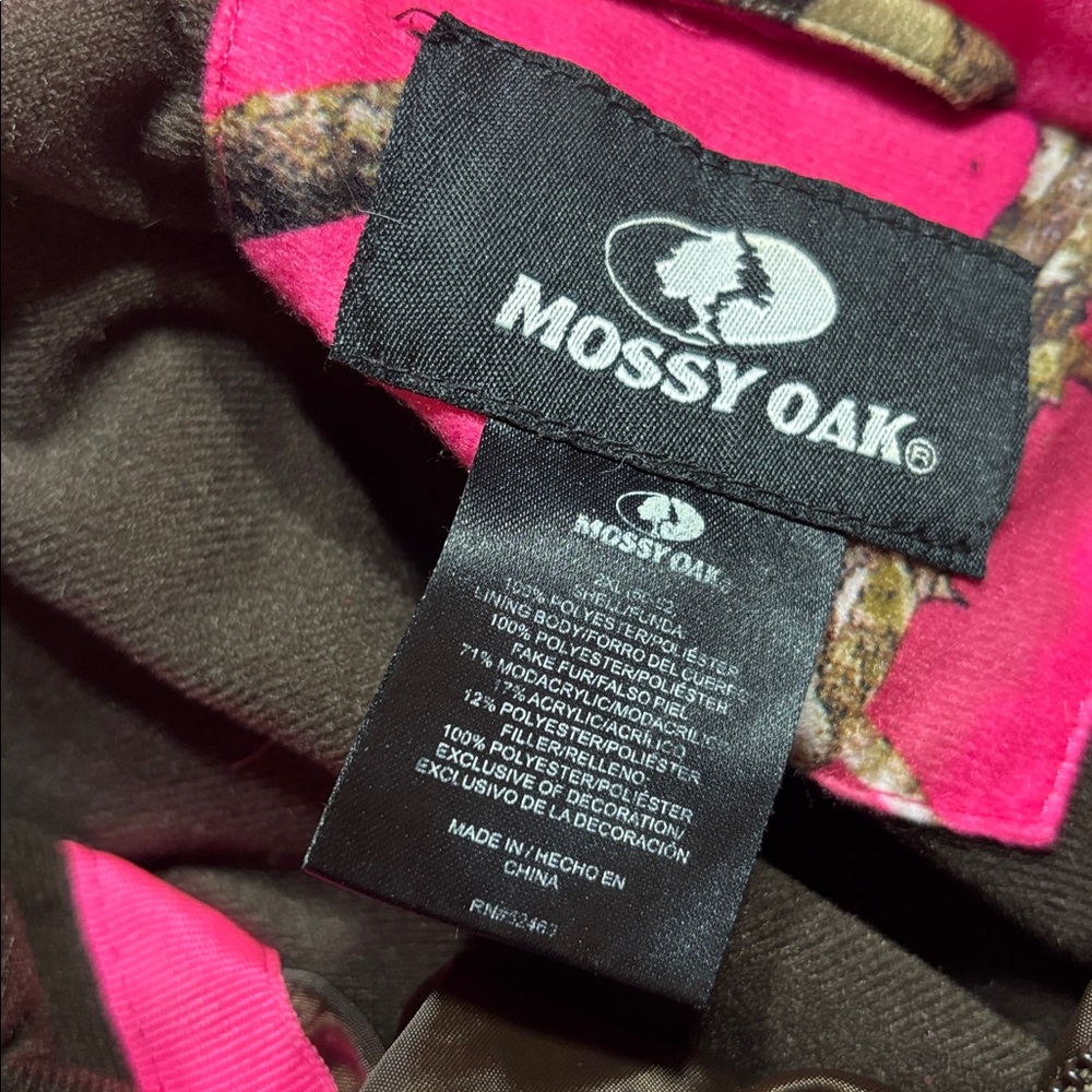 Women's Camouflage Hooded Jacket - Picture 10 of 12
